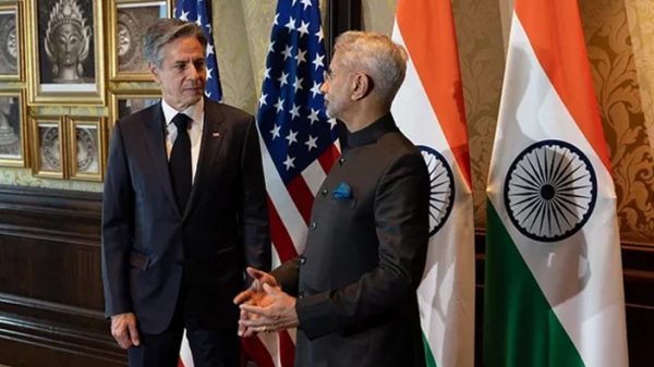 india-_Us-3700