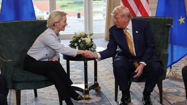 trump-and-von-der-ley-12878