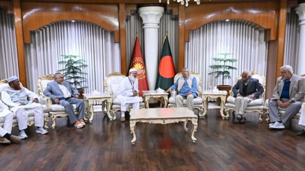 yunus-jamat-meeting-15459